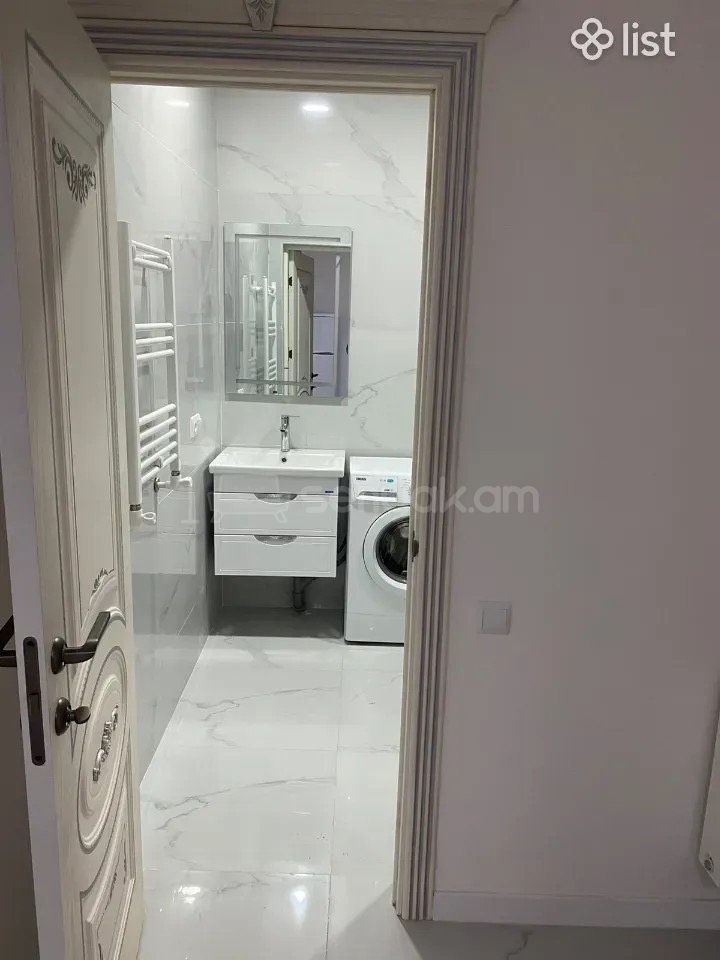 3 Սենյականոց Բնակարան Նորակառույցում, 63քմ, 3/12 հարկ, Կապիտալ Վերանորոգված, Կահավորված, Արևկող