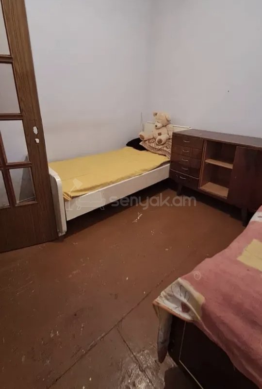 1 Սենյականոց Բնակարան Քարե Շենքում, 34քմ, 1/1 հարկ, Կոսմետիկ Վերանորոգված, Կահավորված