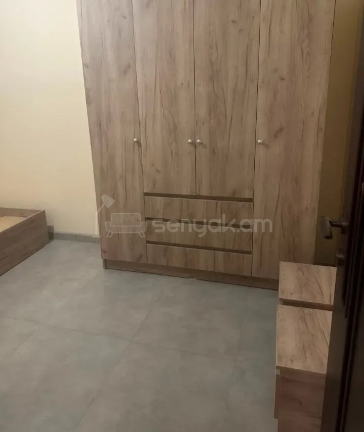 2 Սենյականոց Բնակարան Քարե Շենքում, 56քմ, 2/2 հարկ, Կապիտալ Վերանորոգված, Կահավորված