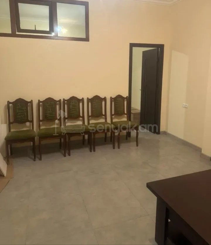 2 Սենյականոց Բնակարան Քարե Շենքում, 56քմ, 2/2 հարկ, Կապիտալ Վերանորոգված, Կահավորված