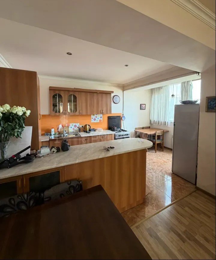 3 Սենյականոց Բնակարան, 58քմ, 5/9 հարկ, Նորմալ Վիճակում