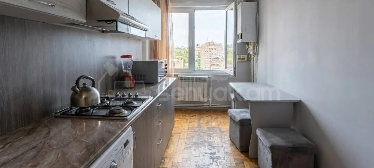 3 Սենյականոց Բնակարան, 52քմ, 14/14 հարկ, Նորմալ Վիճակում