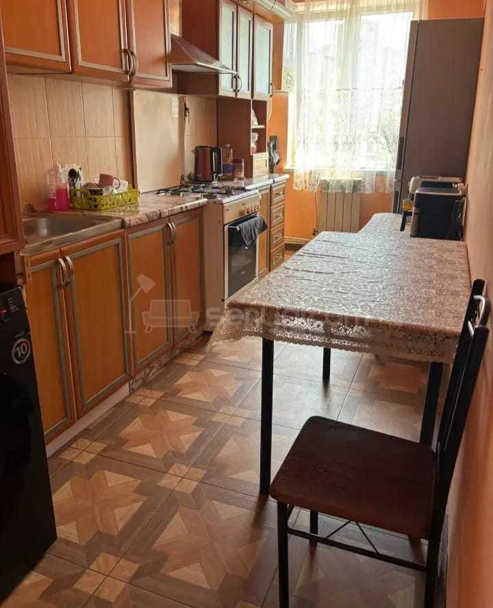 4 Սենյականոց Բնակարան, 75քմ, 9/9 հարկ, Նորմալ Վիճակում