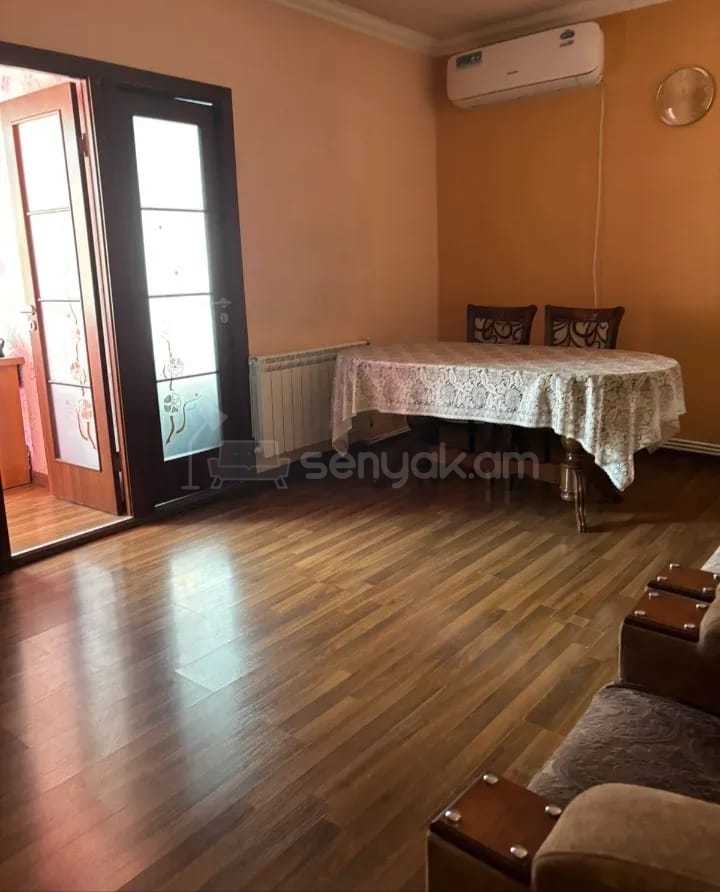 4 Սենյականոց Բնակարան, 75քմ, 9/9 հարկ, Նորմալ Վիճակում