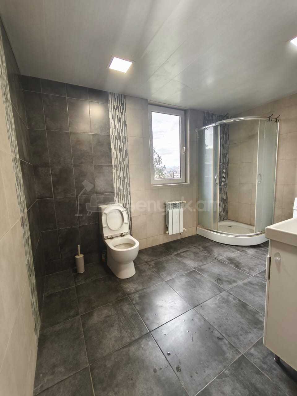 3 Սենյականոց Սեփական Տուն, 200քմ, Կապիտալ Վերանորոգված, Կահավորված