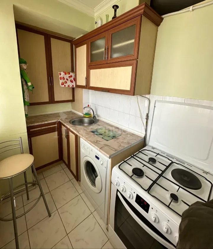 2 Սենյականոց Բնակարան, 56քմ, 4/9 հարկ, Նորմալ Վիճակում, Կահավորված, Արևկող