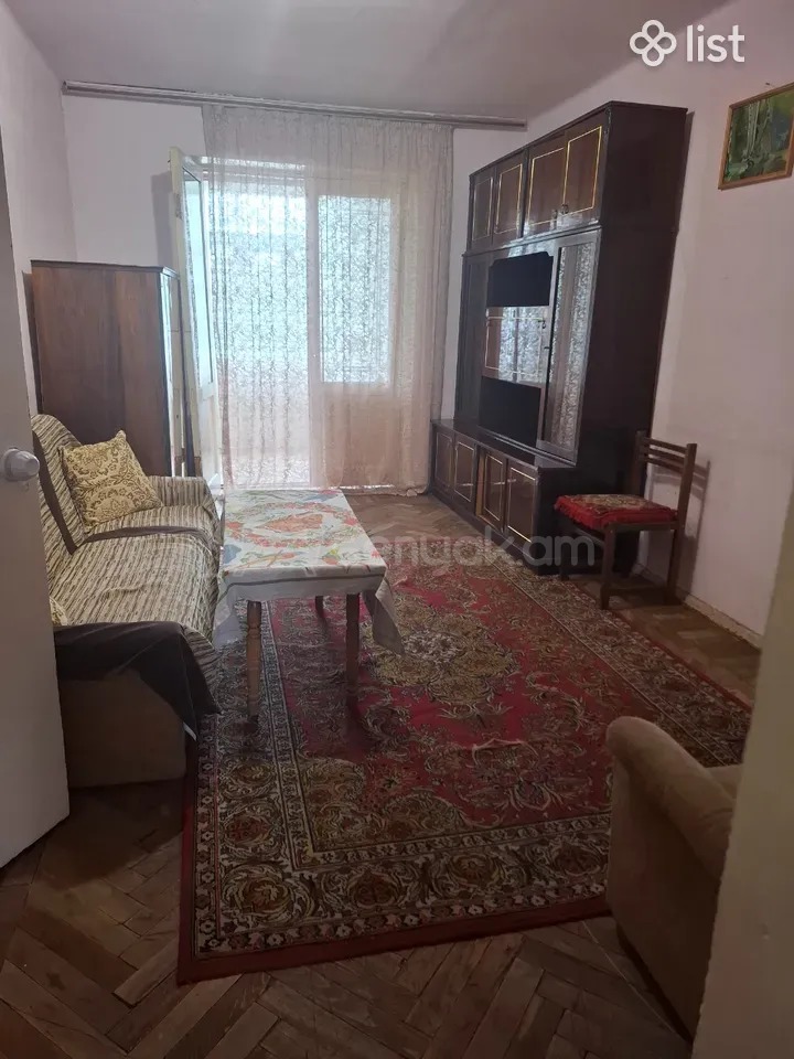 2 Սենյականոց Բնակարան Քարե Շենքում, 58քմ, 4/9 հարկ, Նորմալ Վիճակում, Կահավորված, Արևկող