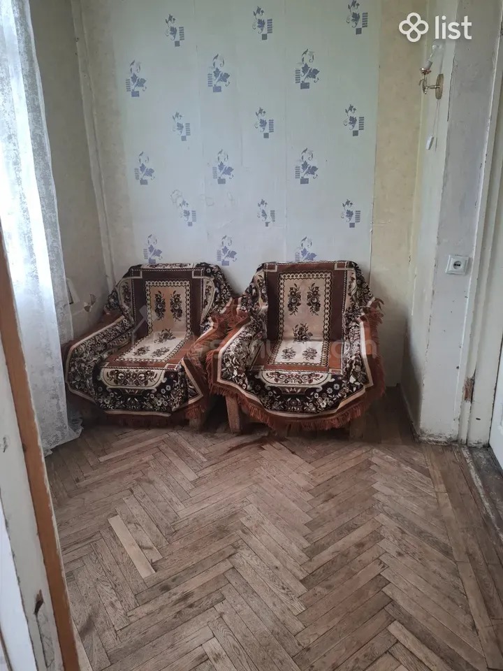 2 Սենյականոց Բնակարան Քարե Շենքում, 58քմ, 4/9 հարկ, Նորմալ Վիճակում, Կահավորված, Արևկող