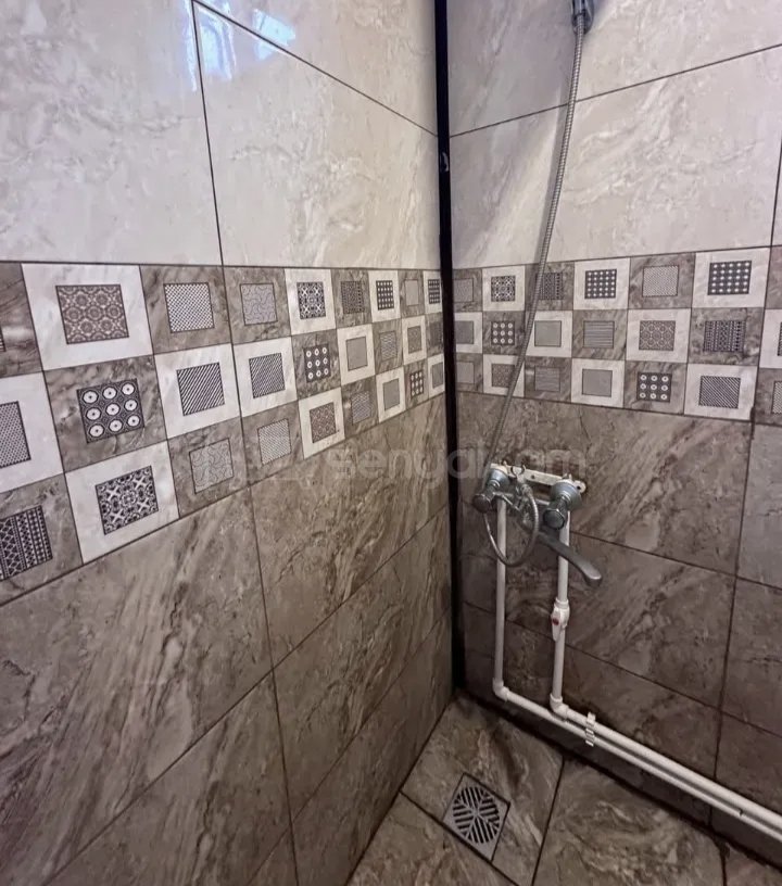 2 Սենյականոց Բնակարան Քարե Շենքում, 52քմ, 1/1 հարկ, Նորմալ Վիճակում, Կահավորված