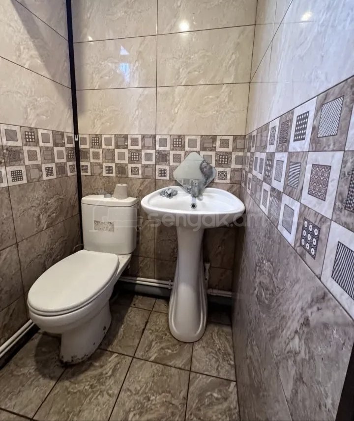 2 Սենյականոց Բնակարան Քարե Շենքում, 52քմ, 1/1 հարկ, Նորմալ Վիճակում, Կահավորված