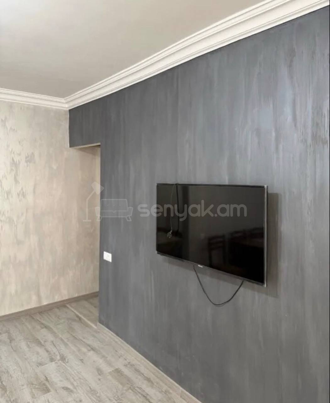 1 Սենյականոց Բնակարան Քարե Շենքում, 47քմ, 5/5 հարկ, Կապիտալ Վերանորոգված, Կահավորված