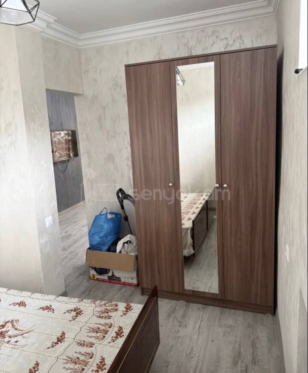 1 Սենյականոց Բնակարան Քարե Շենքում, 47քմ, 5/5 հարկ, Կապիտալ Վերանորոգված, Կահավորված