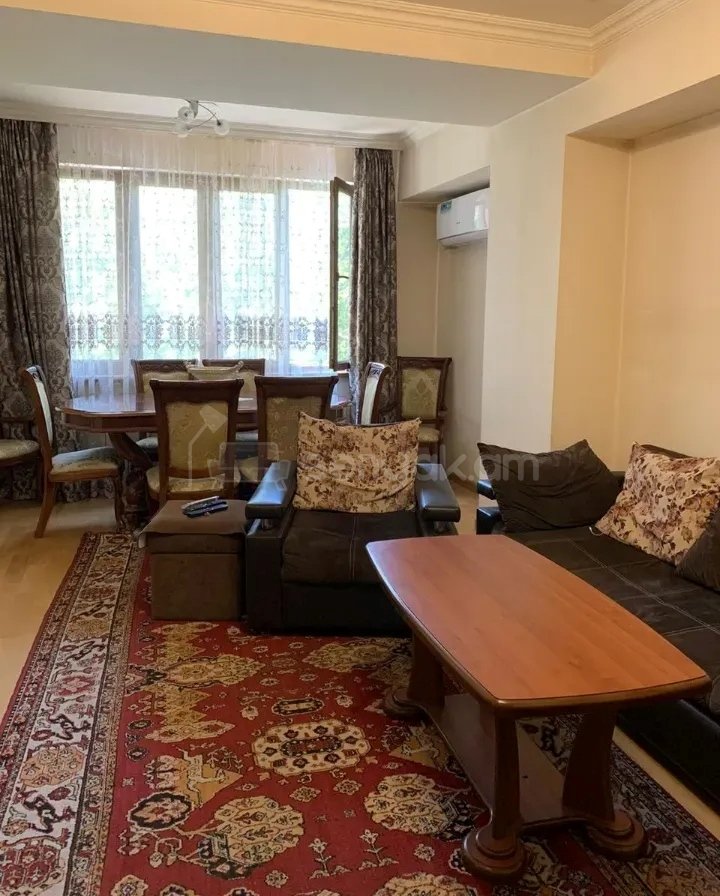 3 Սենյականոց Բնակարան, 100քմ, 2/9 հարկ, Նորմալ Վիճակում