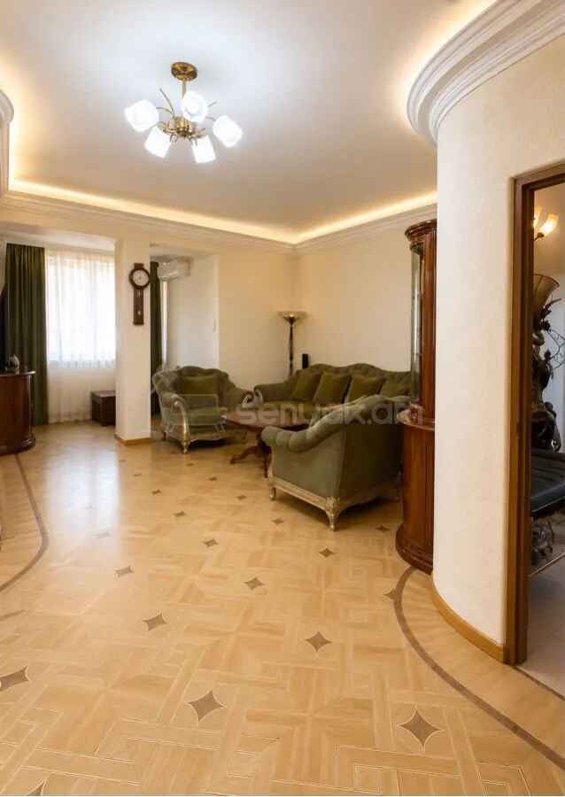 4 Սենյականոց Բնակարան Քարե Շենքում, 100քմ, 1/5 հարկ, Կապիտալ Վերանորոգված, Կահավորված