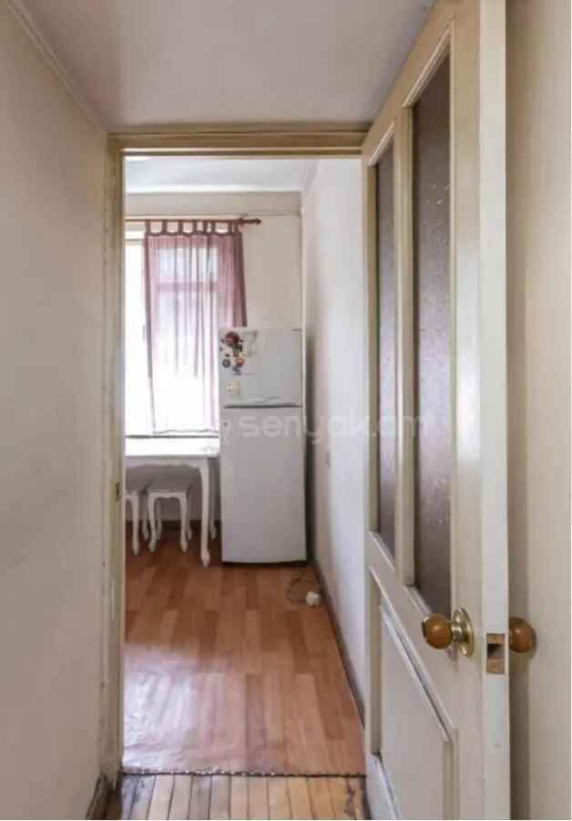 2 Սենյականոց Բնակարան Քարե Շենքում, 50քմ, 1/5 հարկ, Կոսմետիկ Վերանորոգված, Կահավորված