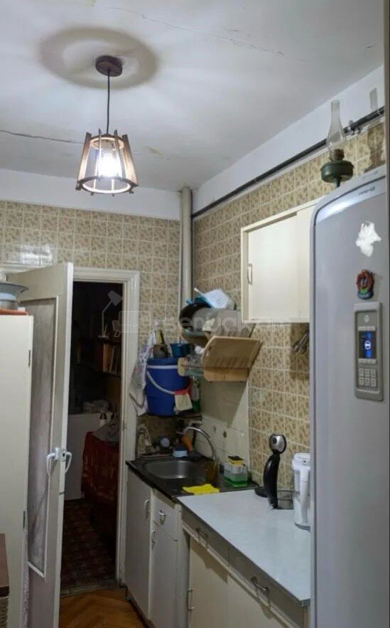 2 Սենյականոց Բնակարան Քարե Շենքում, 68քմ, 4/5 հարկ, Նորմալ Վիճակում