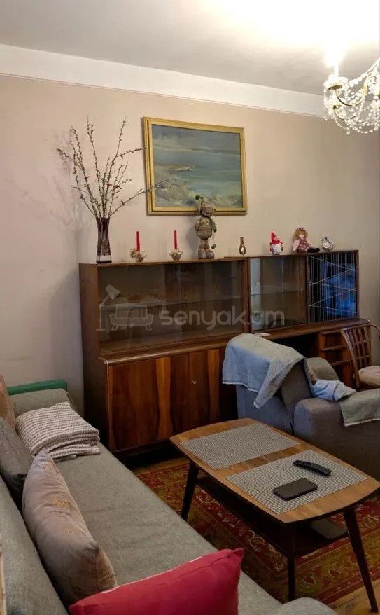 2 Սենյականոց Բնակարան Քարե Շենքում, 68քմ, 4/5 հարկ, Նորմալ Վիճակում