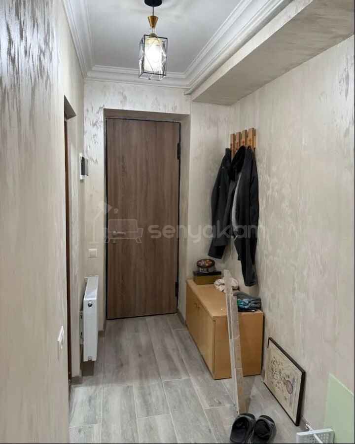2 Սենյականոց Բնակարան Քարե Շենքում, 50քմ, 5/5 հարկ, Կապիտալ Վերանորոգված, Կահավորված