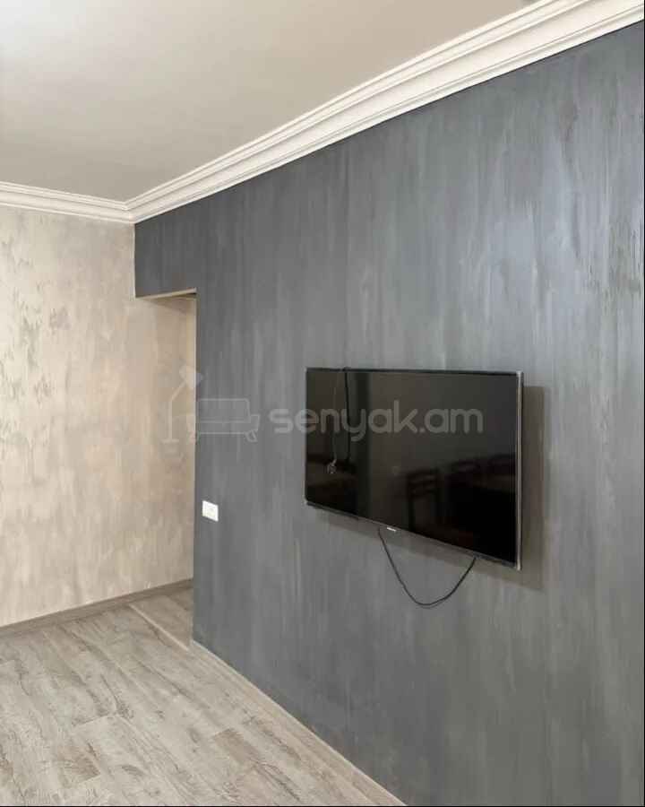 2 Սենյականոց Բնակարան Քարե Շենքում, 50քմ, 5/5 հարկ, Կապիտալ Վերանորոգված, Կահավորված