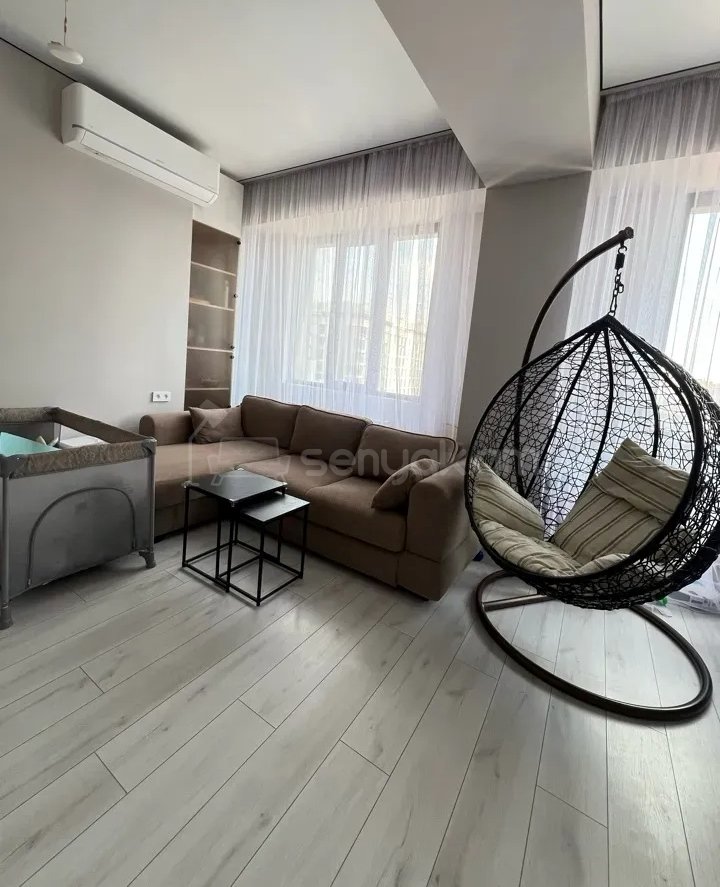 3 Սենյականոց Բնակարան Նորակառույցում, 95քմ, 14/21 հարկ, Դիզայներական Վերանորոգված
