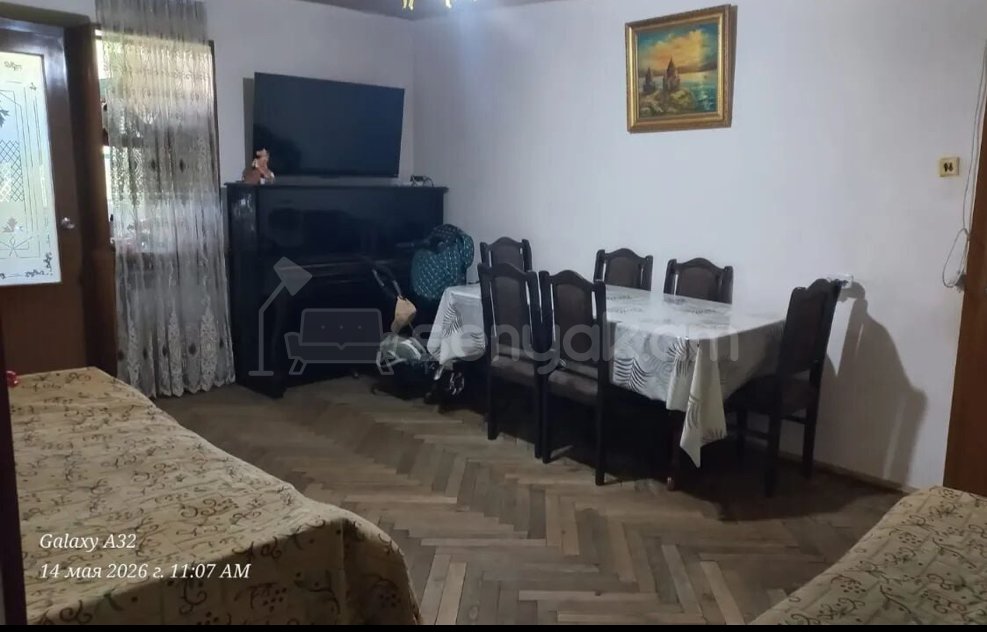 3 Սենյականոց Բնակարան Քարե Շենքում, 73քմ, 2/5 հարկ, Պետական Վիճակում