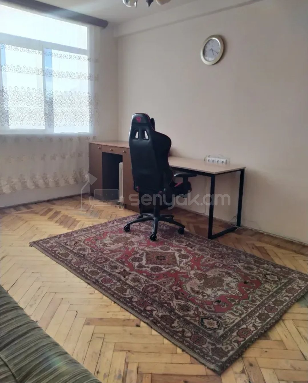 1 Սենյականոց Բնակարան, 40քմ, 5/9 հարկ, Նորմալ Վիճակում, Կահավորված, Արևկող