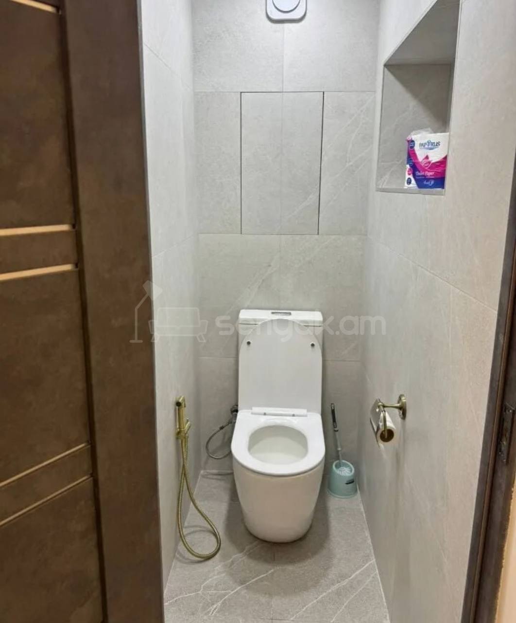3 Սենյականոց Բնակարան Քարե Շենքում, 70քմ, 1/5 հարկ, Կապիտալ Վերանորոգված, Կահավորված, Արևկող