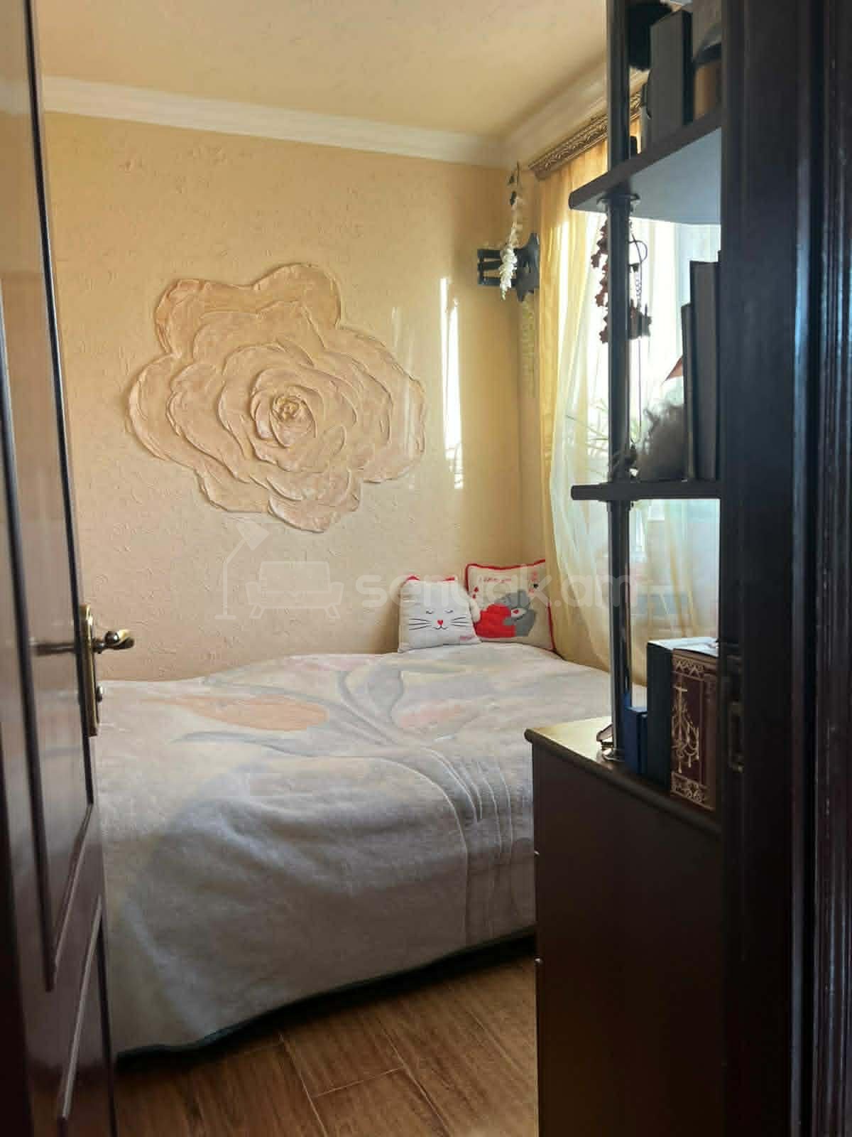 2 Սենյականոց Բնակարան, 35քմ, 2/4 հարկ, Կապիտալ Վերանորոգված, Կահավորված, Արևկող