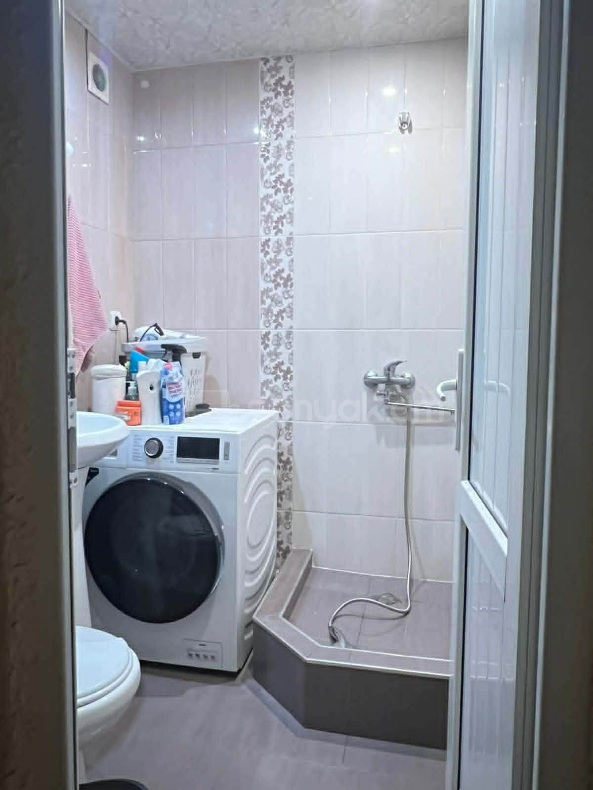2 Սենյականոց Բնակարան, 35քմ, 2/4 հարկ, Կապիտալ Վերանորոգված, Կահավորված, Արևկող