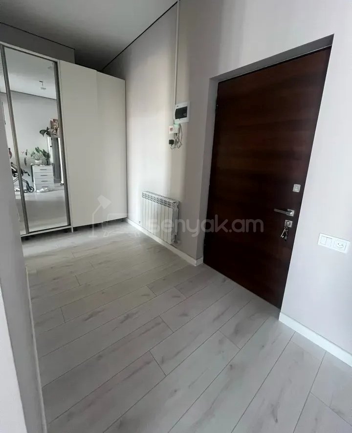 3 Սենյականոց Բնակարան Նորակառույցում, 95քմ, 14/21 հարկ, Դիզայներական Վերանորոգված