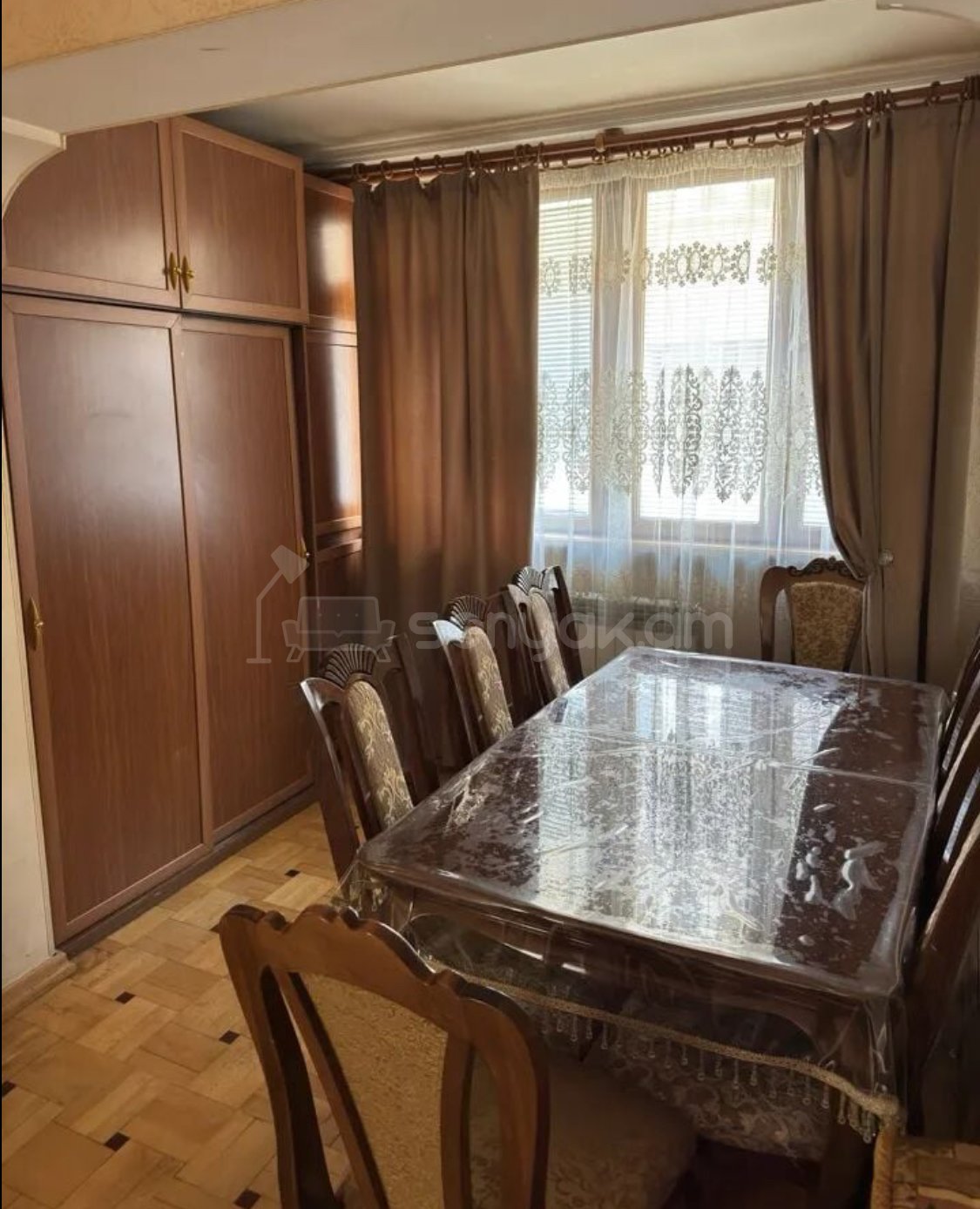 3 Սենյականոց Բնակարան, 85քմ, 4/9 հարկ, Նորմալ Վիճակում, Կահավորված