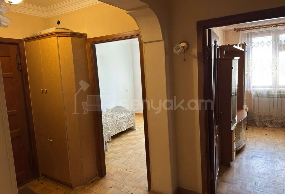 3 Սենյականոց Բնակարան, 85քմ, 4/9 հարկ, Նորմալ Վիճակում, Կահավորված