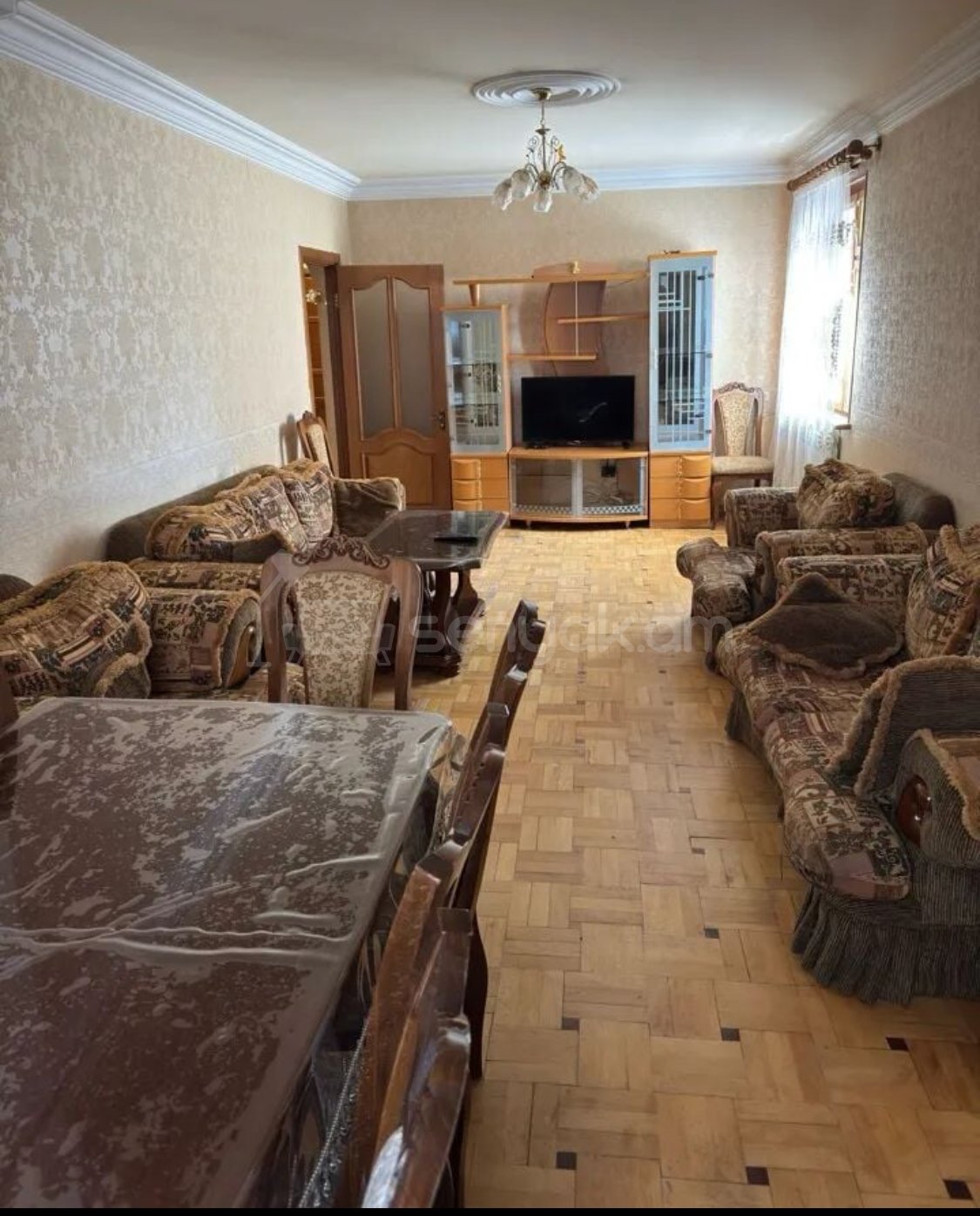 3 Սենյականոց Բնակարան, 85քմ, 4/9 հարկ, Նորմալ Վիճակում, Կահավորված