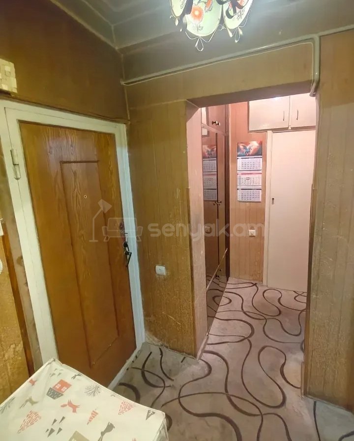 2 Սենյականոց Բնակարան, 39քմ, 3/9 հարկ, Նորմալ Վիճակում