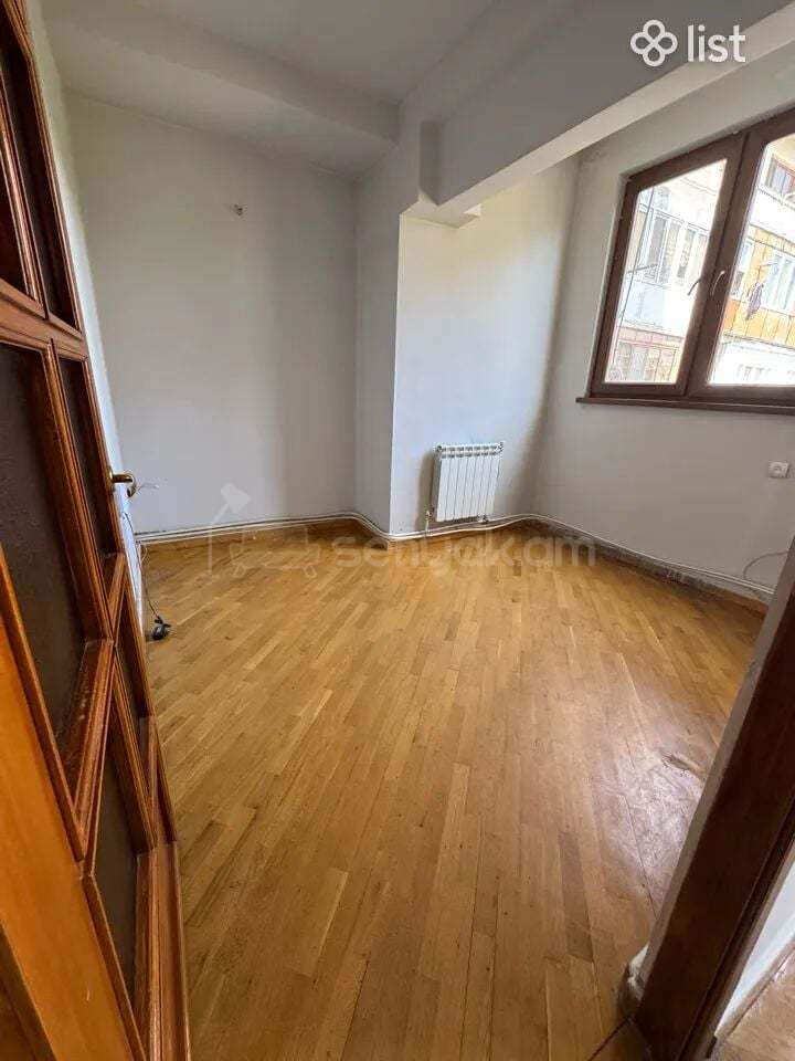 3 Սենյականոց Բնակարան, 76քմ, 3/12 հարկ, Կապիտալ Վերանորոգված