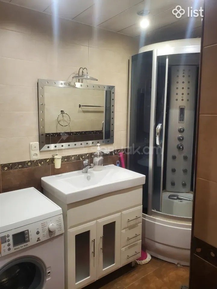 2 Սենյականոց Բնակարան, 65քմ, 12/14 հարկ, Կապիտալ Վերանորոգված, Կահավորված, Արևկող