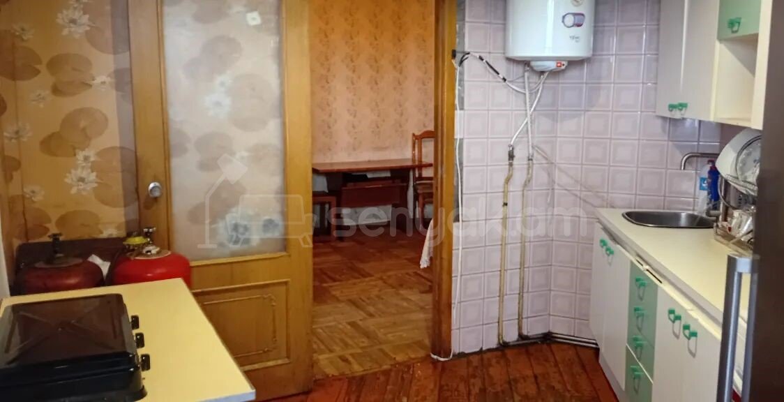 3 Սենյականոց Բնակարան, 93քմ, 15/15 հարկ, Պետական Վիճակում