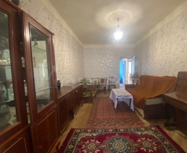 2 Սենյականոց Բնակարան Քարե Շենքում, 60քմ, 5/5 հարկ, Նորմալ Վիճակում, Կահավորված, Արևկող