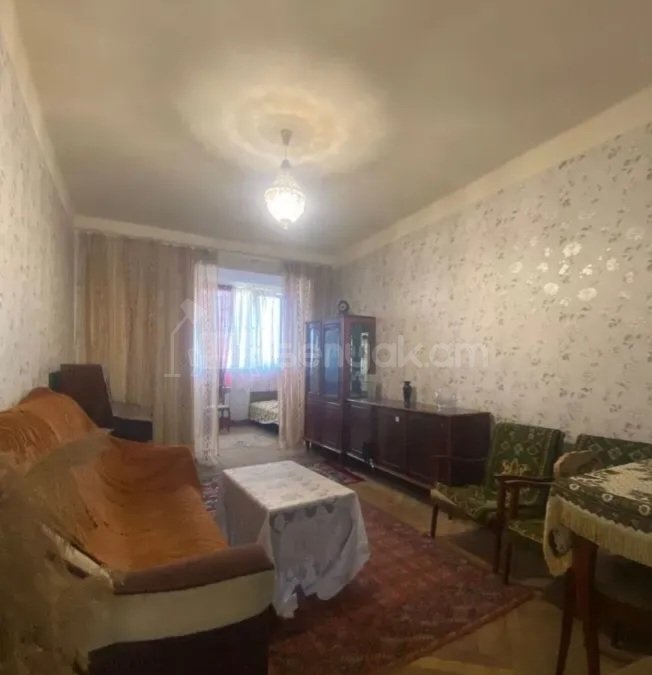 2 Սենյականոց Բնակարան Քարե Շենքում, 60քմ, 5/5 հարկ, Նորմալ Վիճակում, Կահավորված, Արևկող