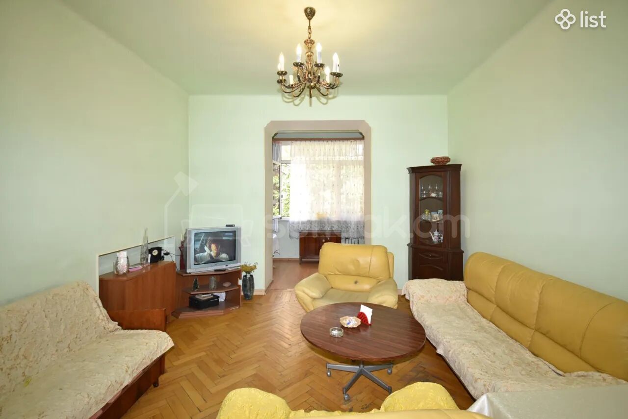 3 Սենյականոց Բնակարան Քարե Շենքում, 87քմ, 2/5 հարկ, Պետական Վիճակում