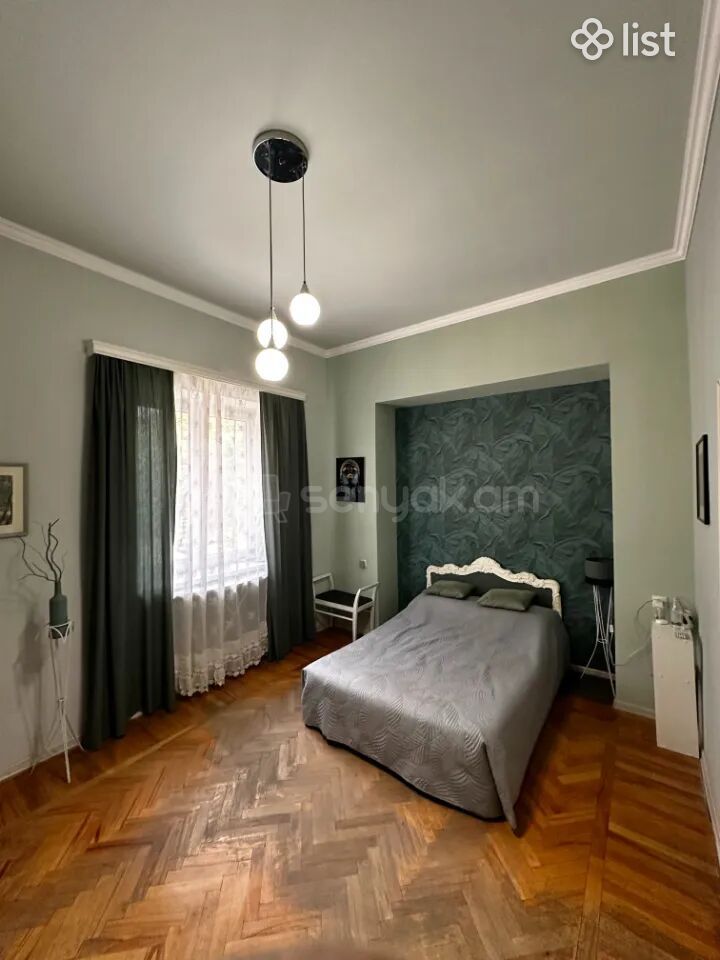 3 Սենյականոց Բնակարան Քարե Շենքում, 118քմ, 3/4 հարկ, Պետական Վիճակում