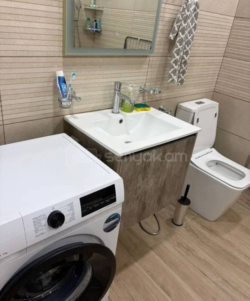 1 Սենյականոց Բնակարան, 40քմ, 11/12 հարկ, Կապիտալ Վերանորոգված