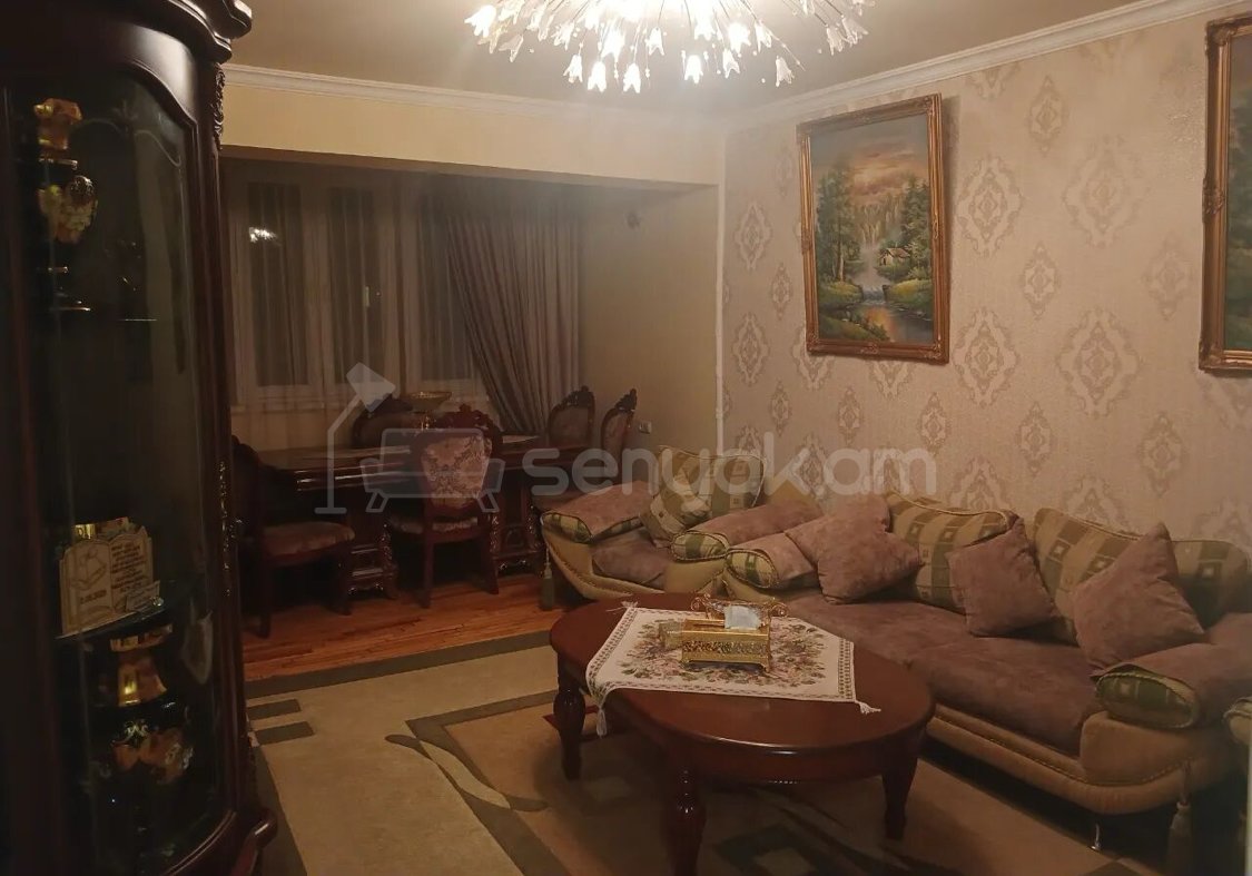 3 Սենյականոց Բնակարան Քարե Շենքում, 85քմ, 5/5 հարկ, Կապիտալ Վերանորոգված, Կահավորված