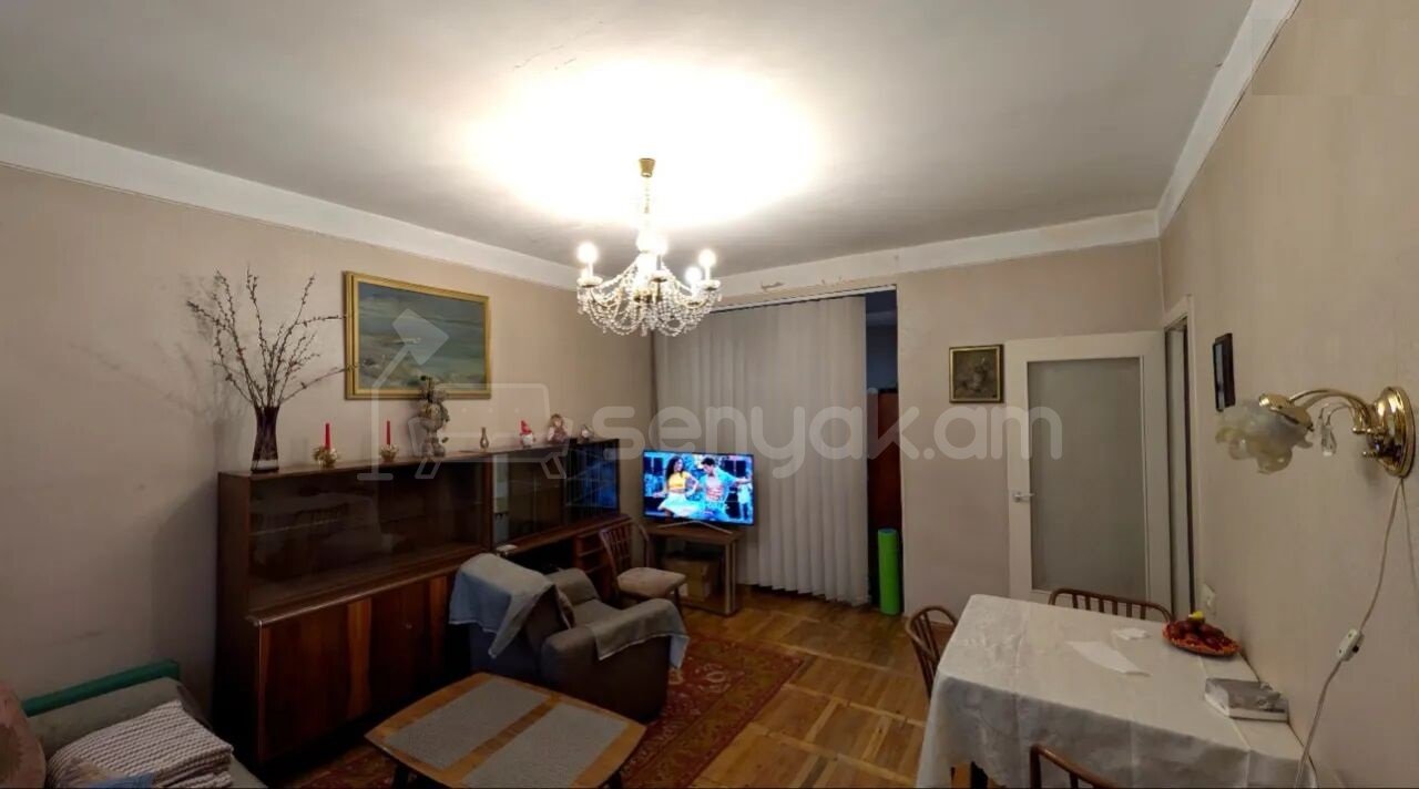 3 Սենյականոց Բնակարան Քարե Շենքում, 65քմ, 4/5 հարկ, Նորմալ Վիճակում