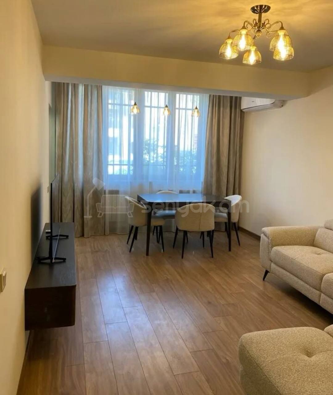 3 Սենյականոց Բնակարան Քարե Շենքում, 65քմ, 1/5 հարկ, Կապիտալ Վերանորոգված