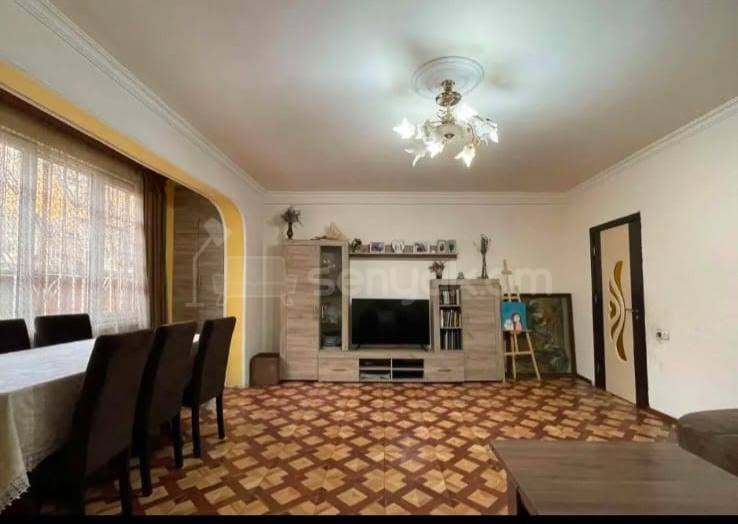 3 Սենյականոց Բնակարան, 75քմ, 1/9 հարկ, Կապիտալ Վերանորոգված