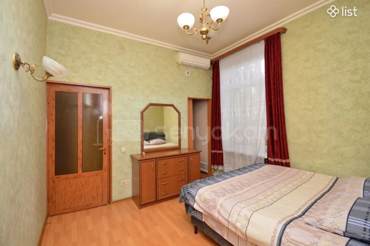 2 Սենյականոց Բնակարան Քարե Շենքում, 68քմ, 2/4 հարկ, Կապիտալ Վերանորոգված