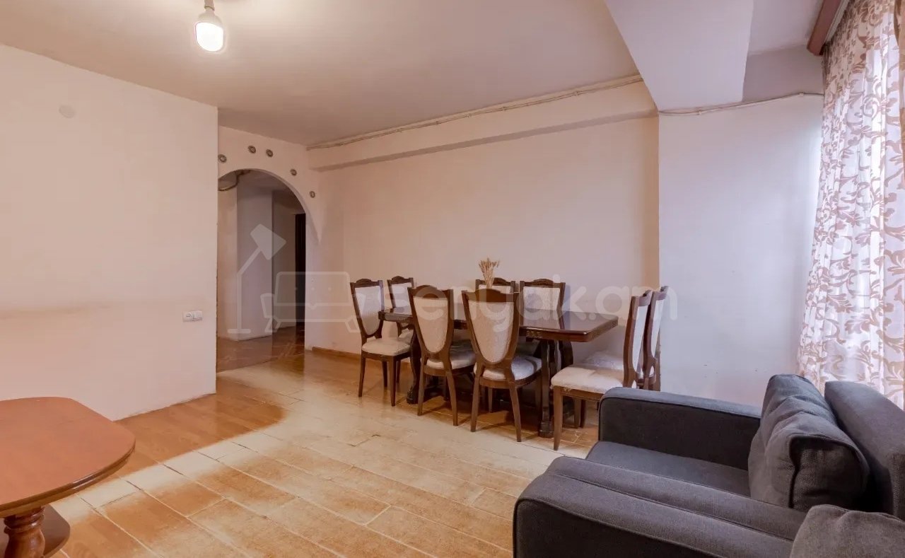 4 Սենյականոց Բնակարան, 104քմ, 9/14 հարկ, Նորմալ Վիճակում