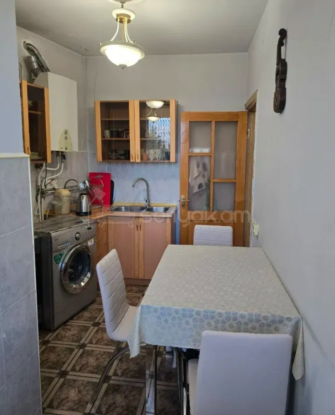 3 Սենյականոց Բնակարան, 68քմ, 2/12 հարկ, Նորմալ Վիճակում