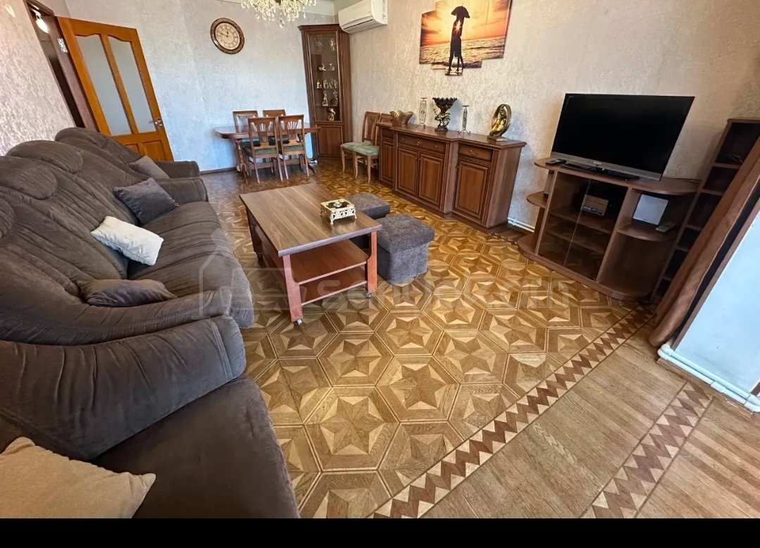 4 Սենյականոց Բնակարան, 101քմ, 8/9 հարկ, Կապիտալ Վերանորոգված, Կահավորված